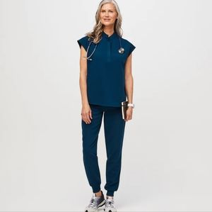 Figs Rafaela Oversized Scrub Top Navy xs